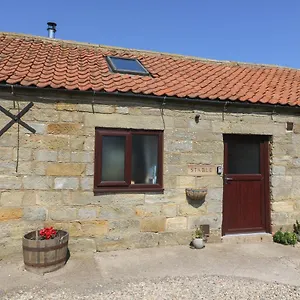 Stable Staintondale